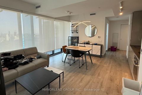 Photo 2 at 3209 - 161 Roehampton Avenue, Mount Pleasant West, Toronto