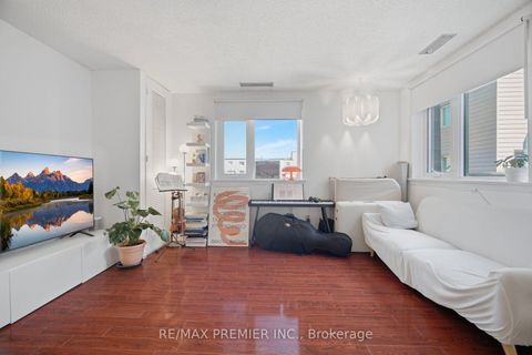 Photo 5 at 345 - 4005 Don Mills Road, Hillcrest Village, Toronto