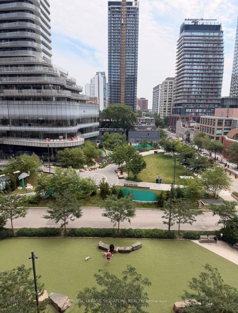 Photo 9 at 609 - 909 Bay Street, Bay Street Corridor, Toronto