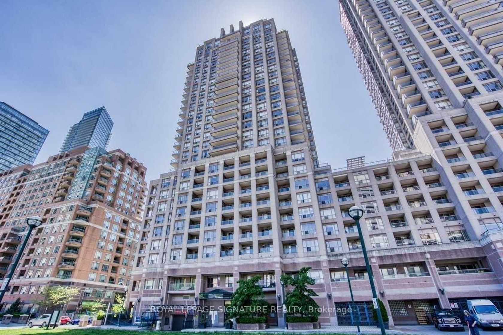 609 - 909 Bay Street, Bay Street Corridor, Toronto 
