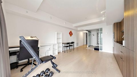 Photo 12 at 1015 - 955 Bay Street, Bay Street Corridor, Toronto