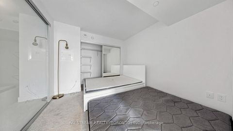 Photo 18 at 1015 - 955 Bay Street, Bay Street Corridor, Toronto