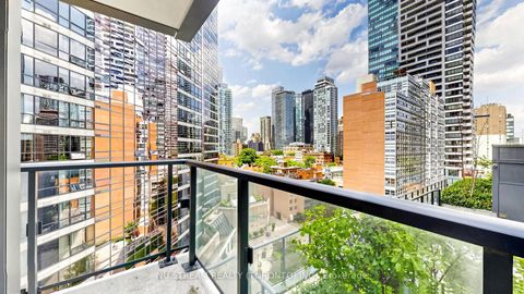 Photo 24 at 1015 - 955 Bay Street, Bay Street Corridor, Toronto