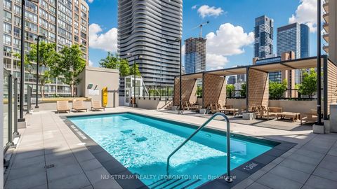 Photo 42 at 1015 - 955 Bay Street, Bay Street Corridor, Toronto