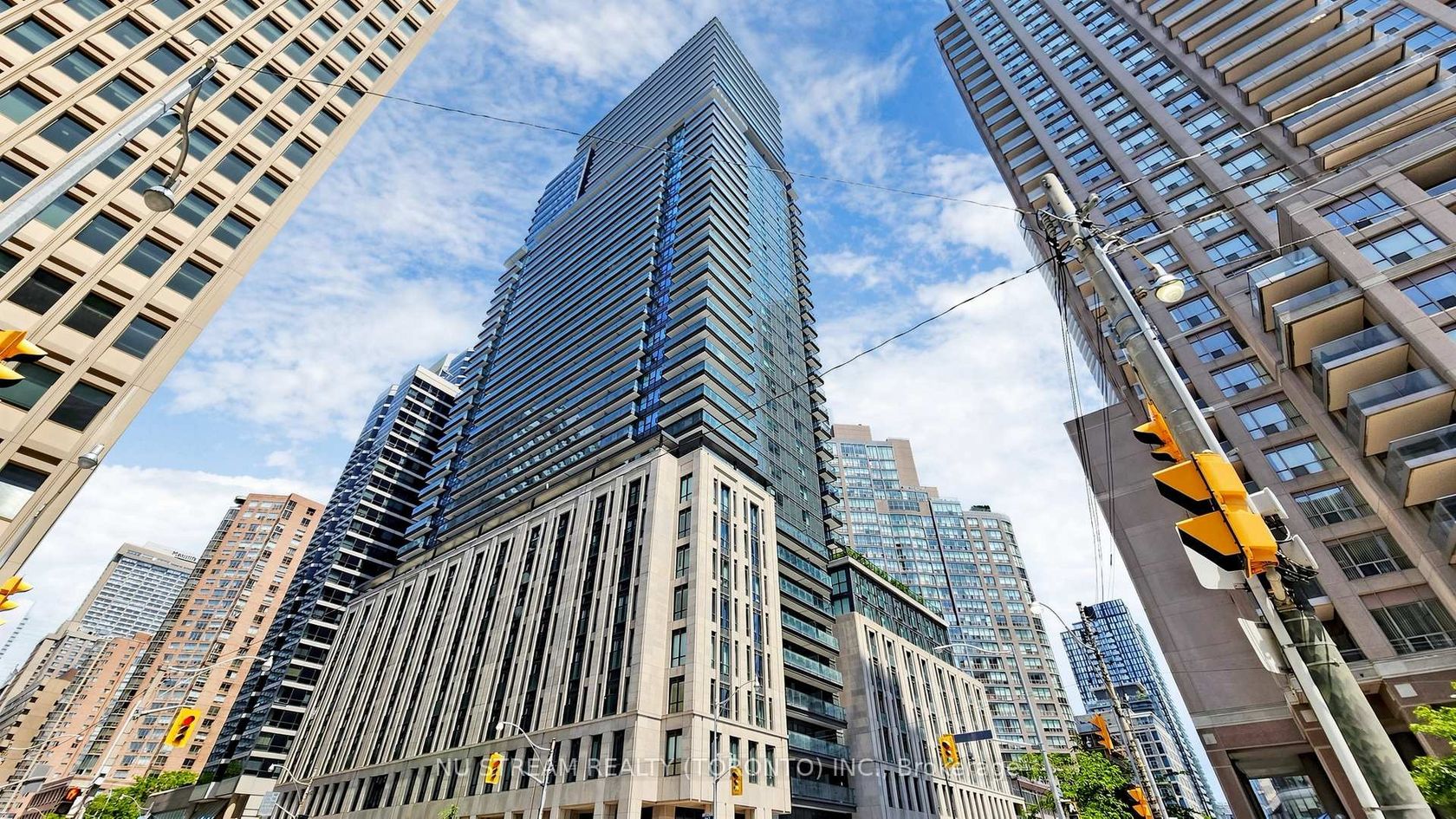 1015 - 955 Bay Street, Bay Street Corridor, Toronto 