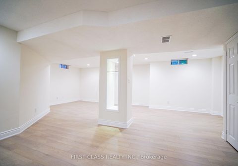 Photo 14 at 153 Shepton Way, Steeles, Toronto