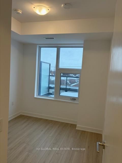 Photo 2 at 404B - 7437 Kingston Road S, Rouge E11, Toronto