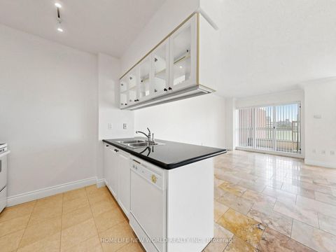 Photo 18 at #708 - 887 Bay Street, Bay Street Corridor, Toronto