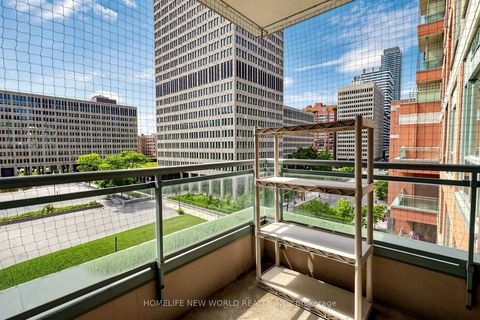 Photo 29 at #708 - 887 Bay Street, Bay Street Corridor, Toronto