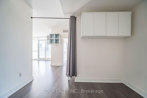 Photo 11 at 2309 - 30 Roehampton Avenue, Mount Pleasant West, Toronto