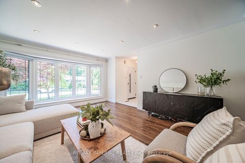 Photo 9 at 4 Quincy Crescent, Henry Farm, Toronto
