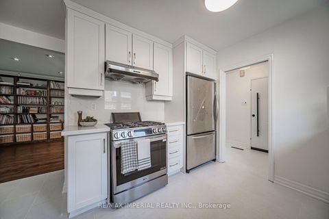 Photo 23 at 4 Quincy Crescent, Henry Farm, Toronto