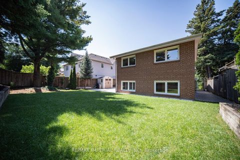 Photo 43 at 4 Quincy Crescent, Henry Farm, Toronto