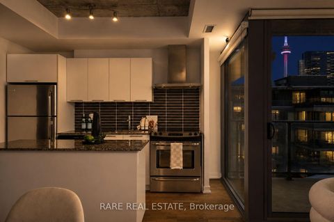Photo 3 at 919 - 95 Bathurst Street, Waterfront Communities C1, Toronto