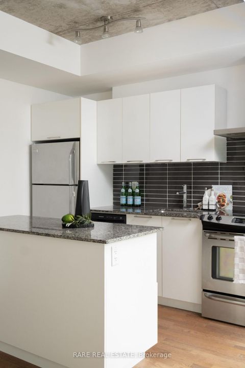 Photo 14 at 919 - 95 Bathurst Street, Waterfront Communities C1, Toronto