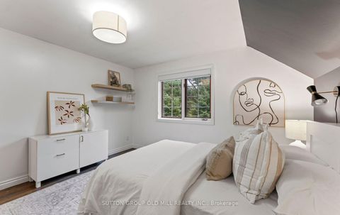 Photo 35 at 162 Brentwood Road N, Kingsway South, Toronto