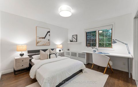 Photo 36 at 162 Brentwood Road N, Kingsway South, Toronto
