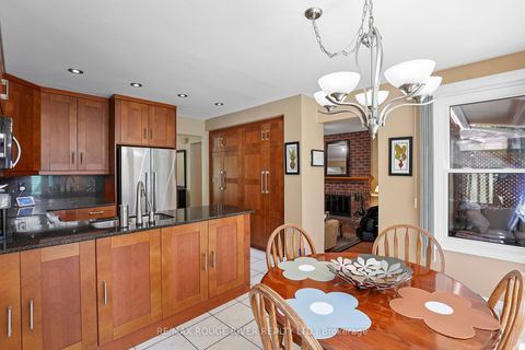 Photo 3 at 11 Canmore Boulevard, Highland Creek, Toronto