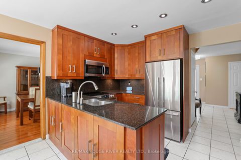 Photo 12 at 11 Canmore Boulevard, Highland Creek, Toronto