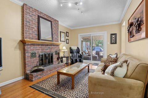 Photo 17 at 11 Canmore Boulevard, Highland Creek, Toronto