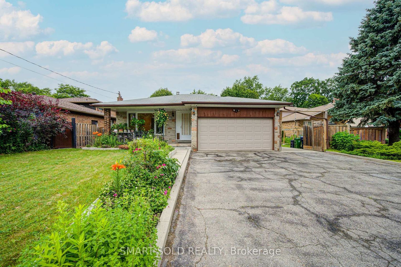 56 Gatesview Avenue, Scarborough Village, Toronto 