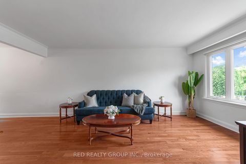 Photo 6 at 281 Falstaff Avenue, Maple Leaf, Toronto