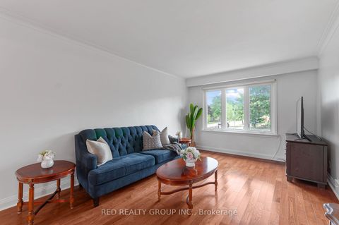 Photo 7 at 281 Falstaff Avenue, Maple Leaf, Toronto