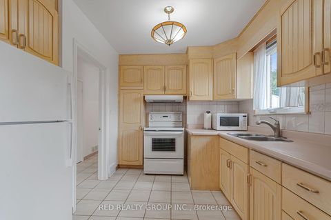 Photo 12 at 281 Falstaff Avenue, Maple Leaf, Toronto