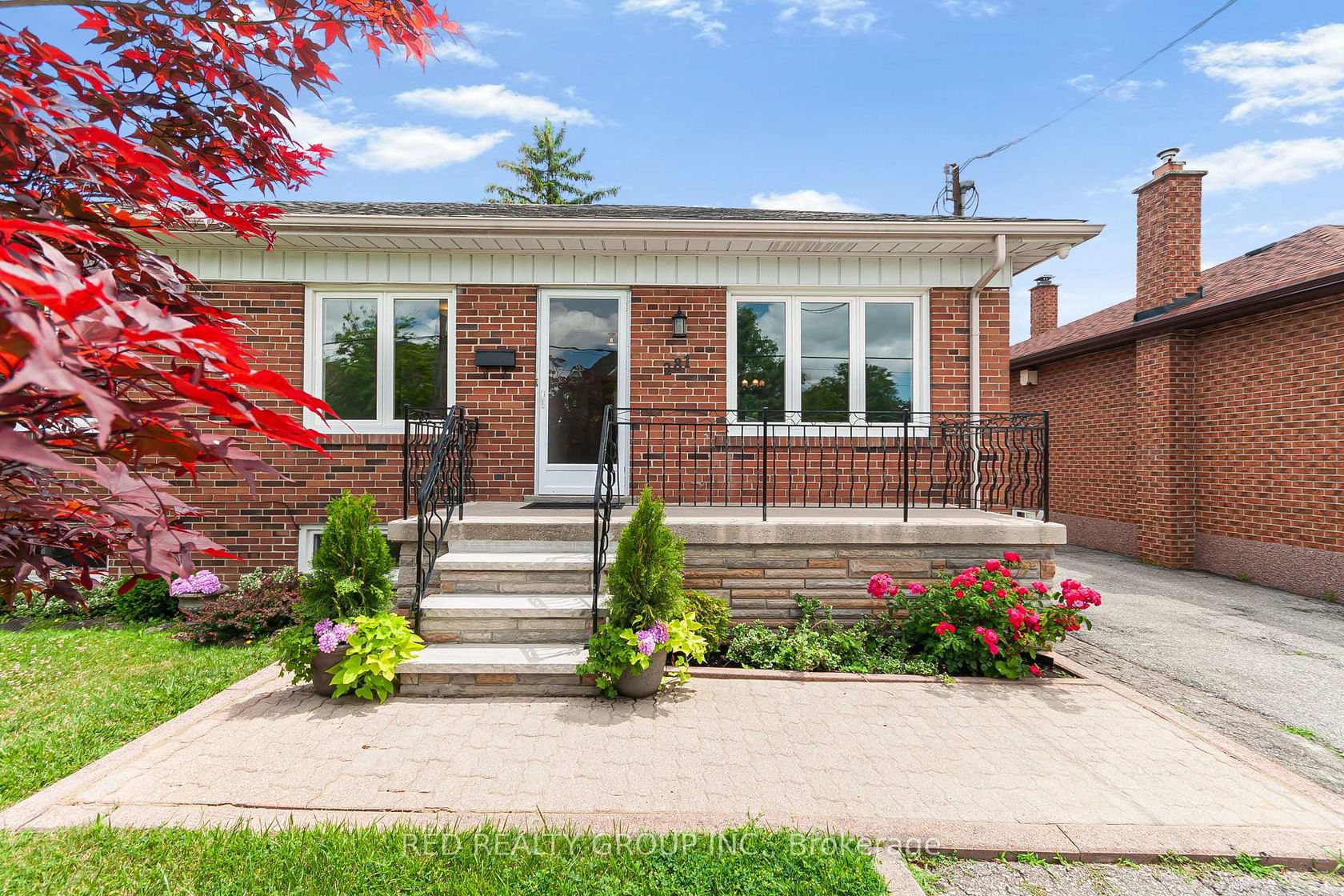 281 Falstaff Avenue, Maple Leaf, Toronto 