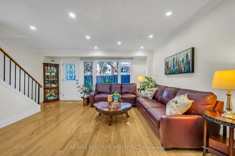 Photo 11 at 7 Spy Appleway, Donalda, Toronto