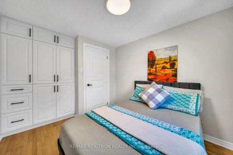 Photo 13 at 7 Spy Appleway, Donalda, Toronto
