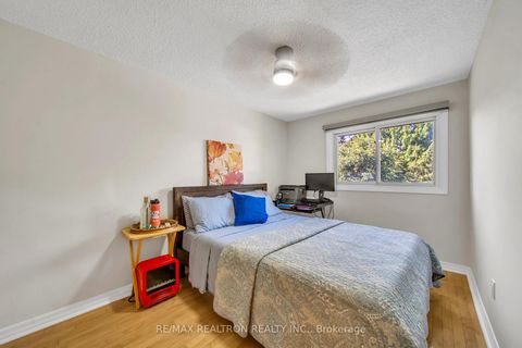 Photo 16 at 7 Spy Appleway, Donalda, Toronto