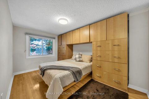 Photo 17 at 7 Spy Appleway, Donalda, Toronto