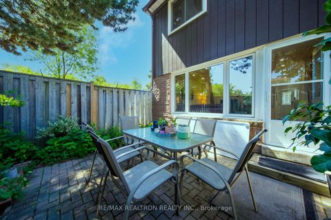 Photo 34 at 7 Spy Appleway, Donalda, Toronto