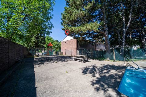 Photo 37 at 7 Spy Appleway, Donalda, Toronto