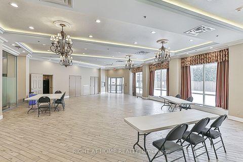 Photo 24 at 305 - 8 Maison Parc Court, Lakeview Estates, Vaughan