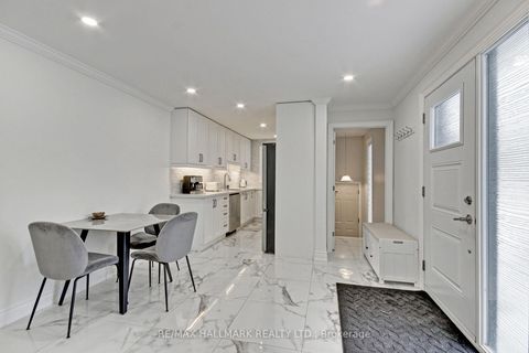 Photo 13 at 13 Patrick Drive, Aurora Highlands, Aurora