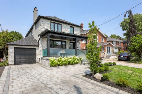 Photo 2 at 182 Parkview Hill Crescent, Parkview, Toronto