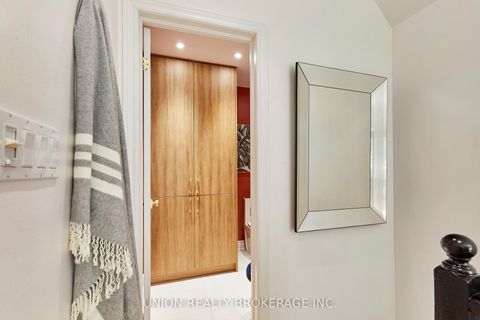 Photo 10 at 256 - 1496 Victoria Park Avenue, Victoria Village, Toronto