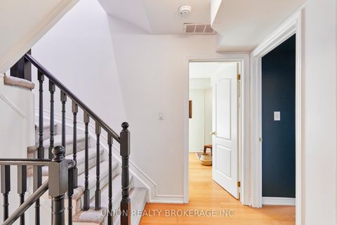 Photo 14 at 256 - 1496 Victoria Park Avenue, Victoria Village, Toronto
