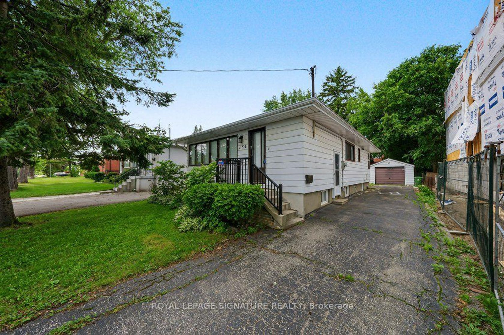 184 Hendon Avenue, Newtonbrook West, Toronto 