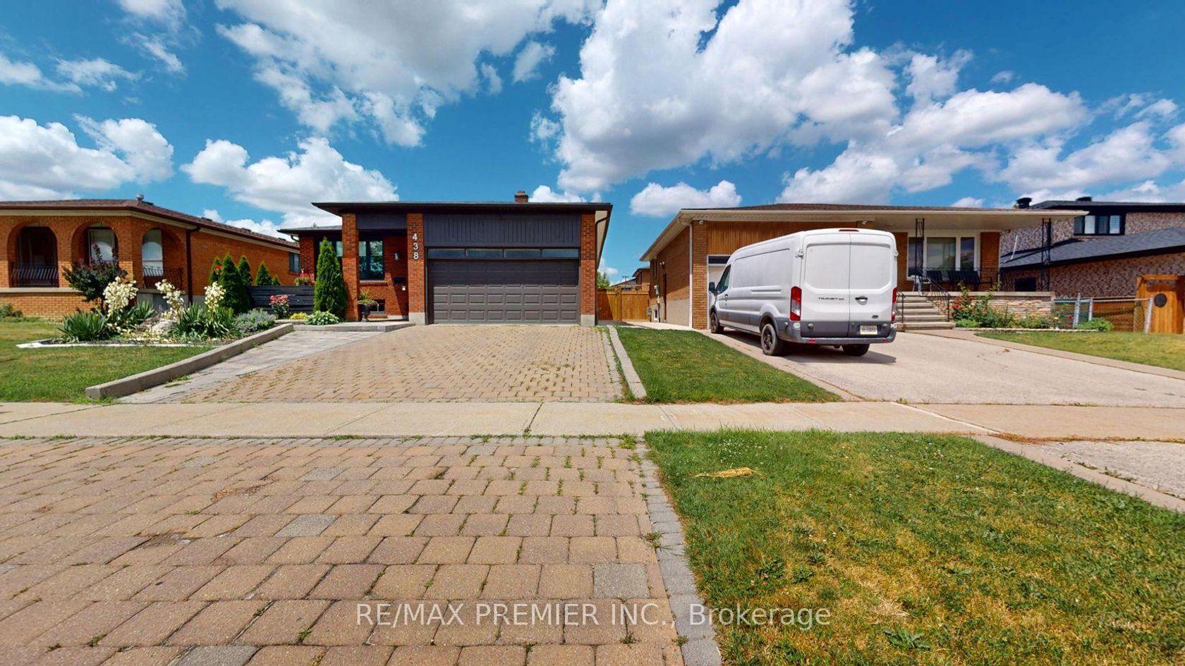 438 Woodbridge Avenue, West Woodbridge, Vaughan photo 2