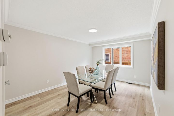 Photo 9 at 3686 St. Laurent Court, Erin Mills, Mississauga
