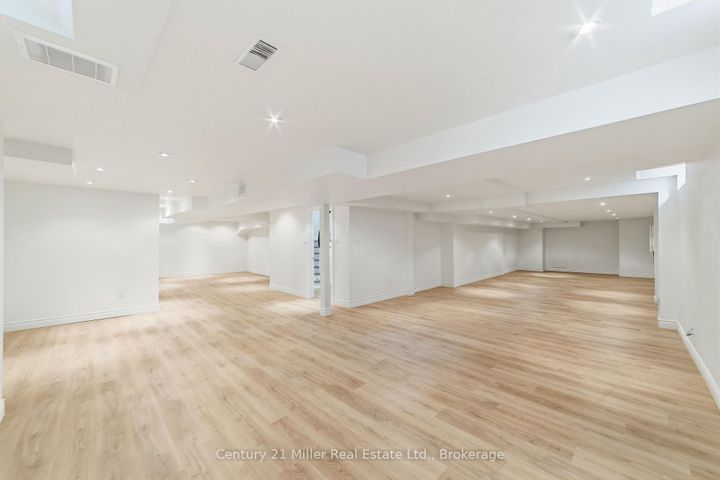 Photo 22 at 3686 St. Laurent Court, Erin Mills, Mississauga