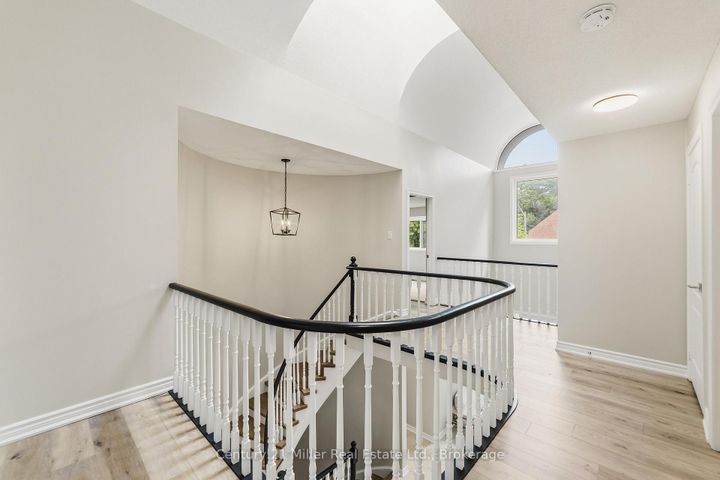 Photo 27 at 3686 St. Laurent Court, Erin Mills, Mississauga