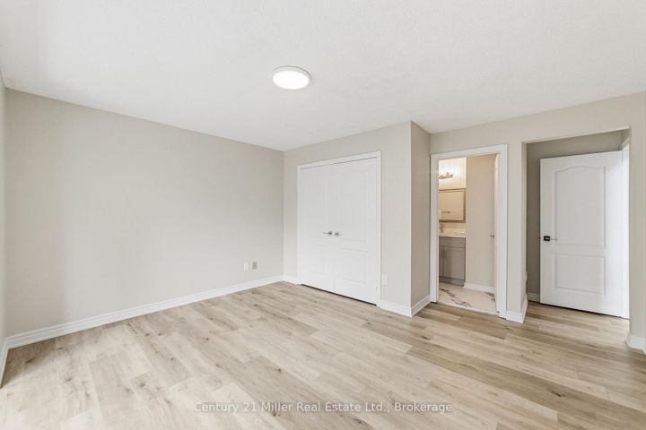 Photo 36 at 3686 St. Laurent Court, Erin Mills, Mississauga