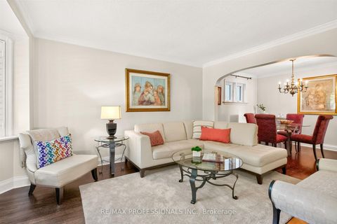 Photo 4 at 146 Government Road, Kingsway South, Toronto
