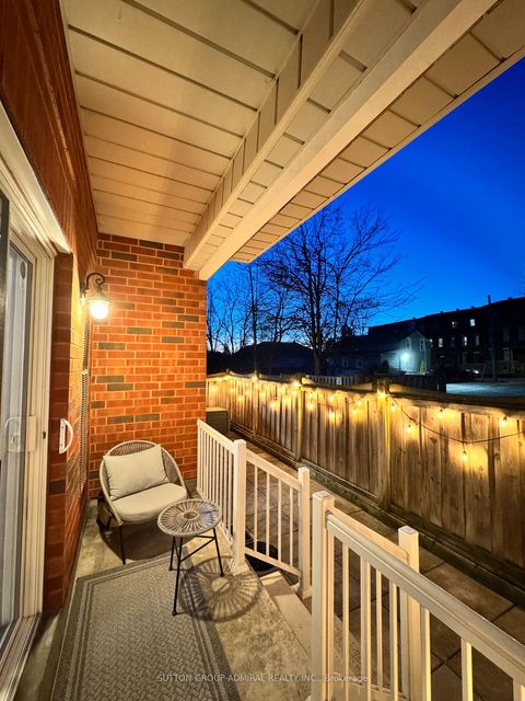 Photo 12 at 102 - 9944 Keele Street, Maple, Vaughan