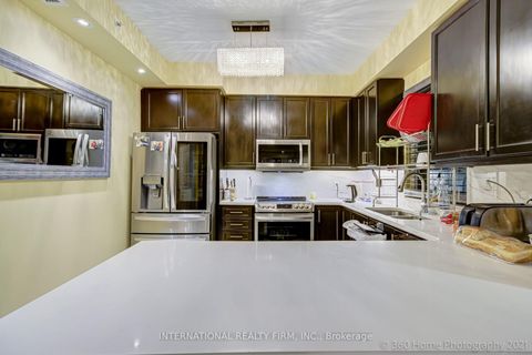 Photo 7 at 1105 - 9255 Jane Street, Maple, Vaughan