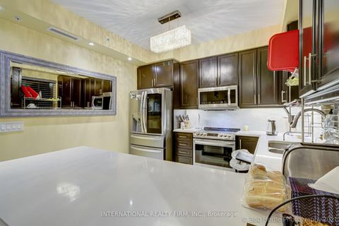 Photo 11 at 1105 - 9255 Jane Street, Maple, Vaughan